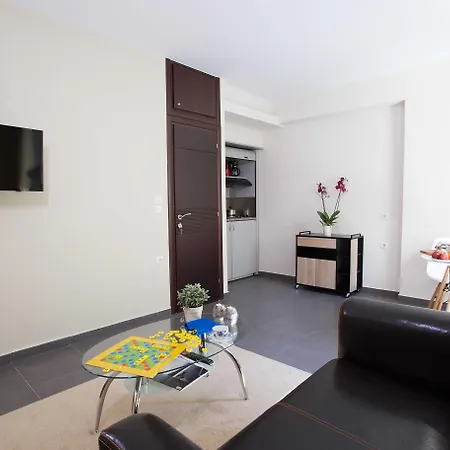 Polis Apartment *