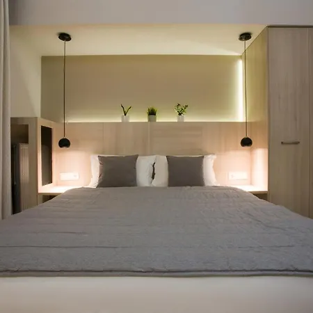 Apartment Polis