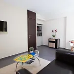 Polis Apartment *
